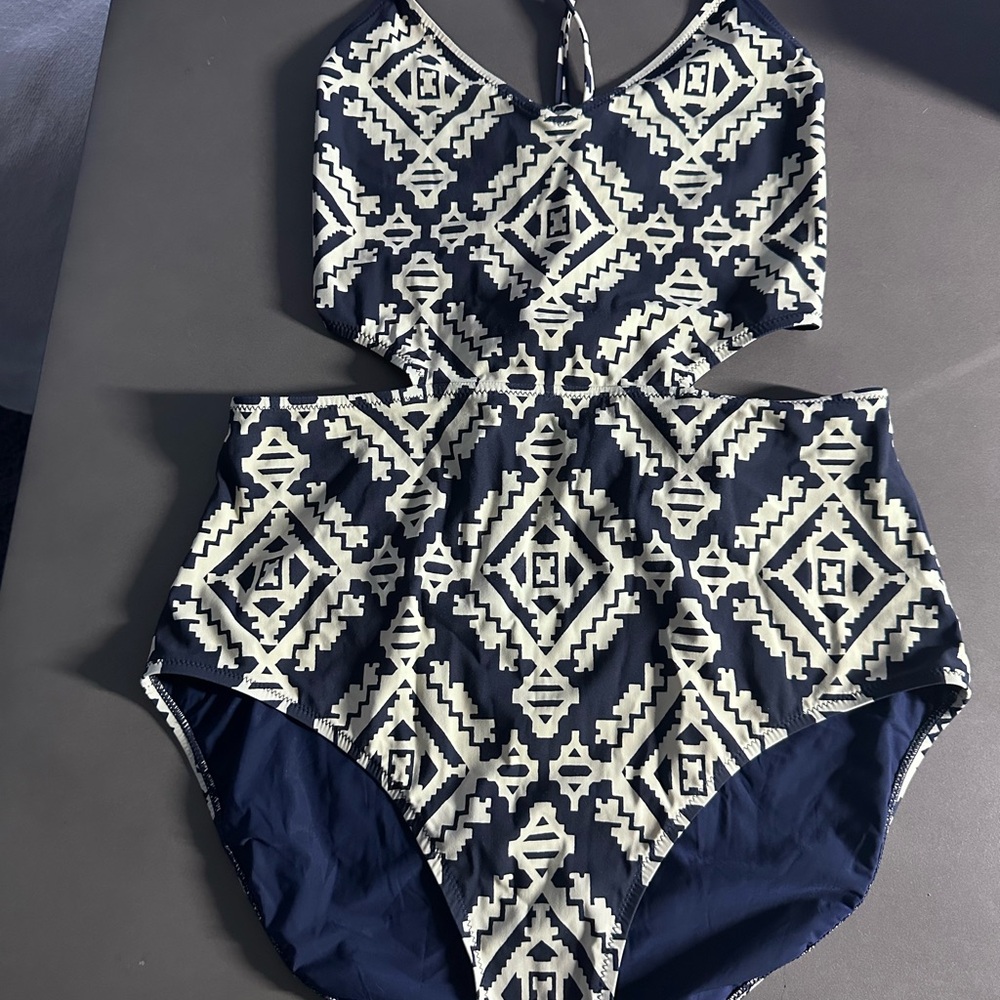 Tory Burch Geometric Black and Cream Swimsuit- size XL